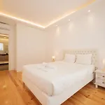Estrela Design By Hosty * Lisboa